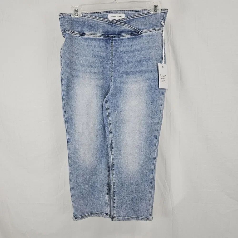 NWT! RISEN LA CROSS WAIST Light BLUE DENIM HIGH WAIST PULL ON CAPRI JEANS PANTS